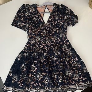 Adelyn Rae (Tanya two tone puff sleeve mini dress)